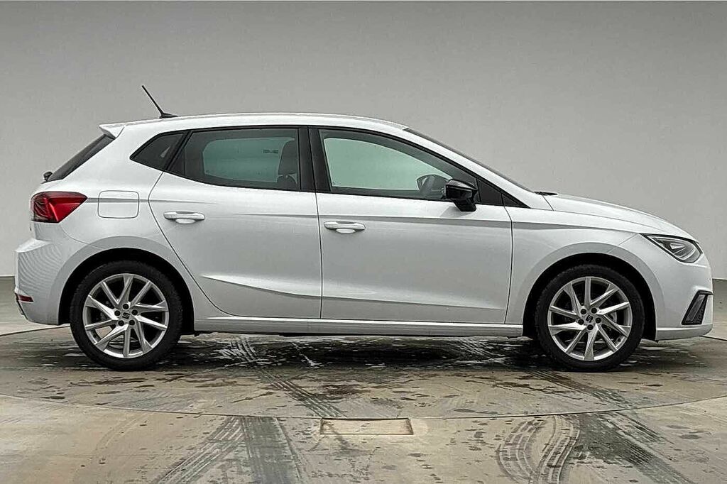 Seat Ibiza 1.0 Tsi 115 Fr Dsg KR75SXV White #4