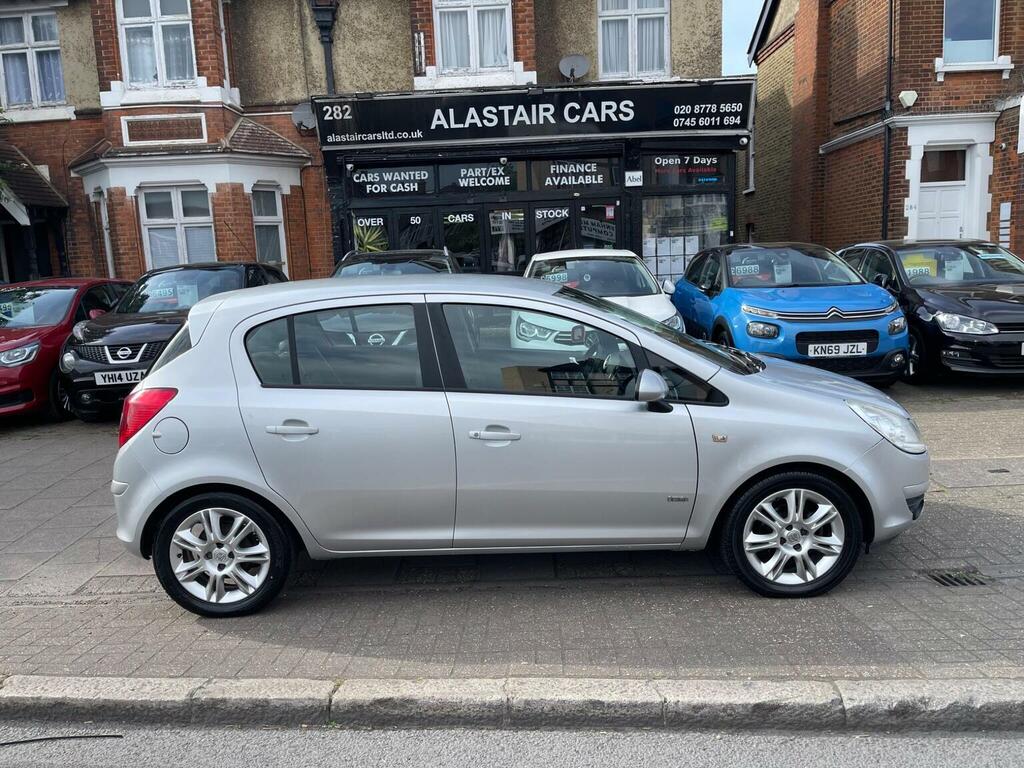 Vauxhall Corsa Hatchback 1.4I 16V Design Ac 200959 Silver #2