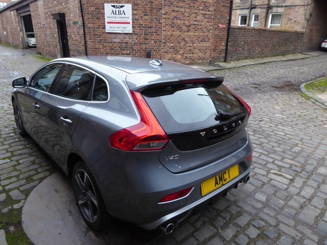 Volvo V40 2.0 D4 R-design Lux Grey #4
