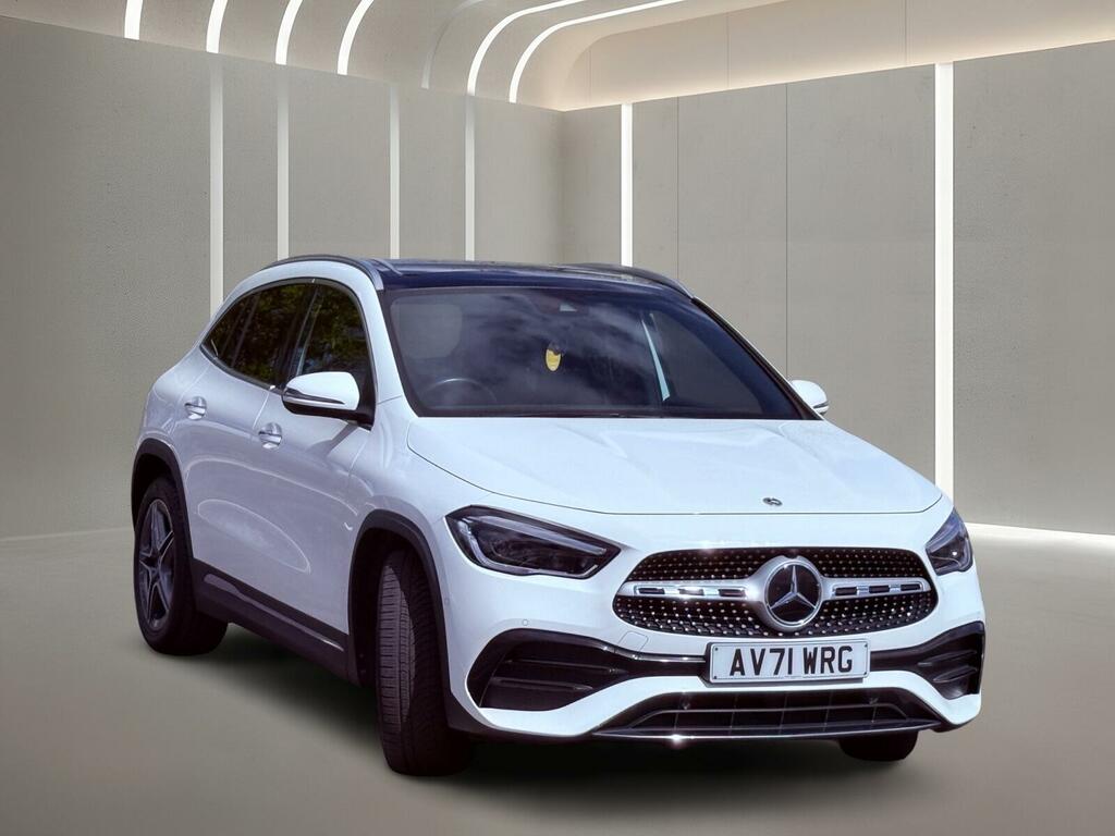 Mercedes-Benz GLA Class 2.0 Gla220d Amg Line Premium Plus 8G-dct 4Matic White
