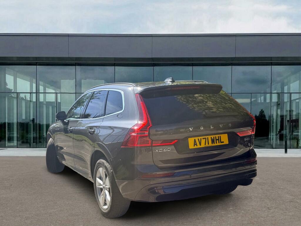Volvo XC60 2.0 B4 Mhev Momentum Awd Euro 6 Ss AV71WHL Grey #4