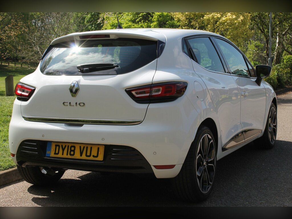 Renault Clio 0.9 Tce Dynamique S Nav Hatchback Manua DY18VUJ White #4