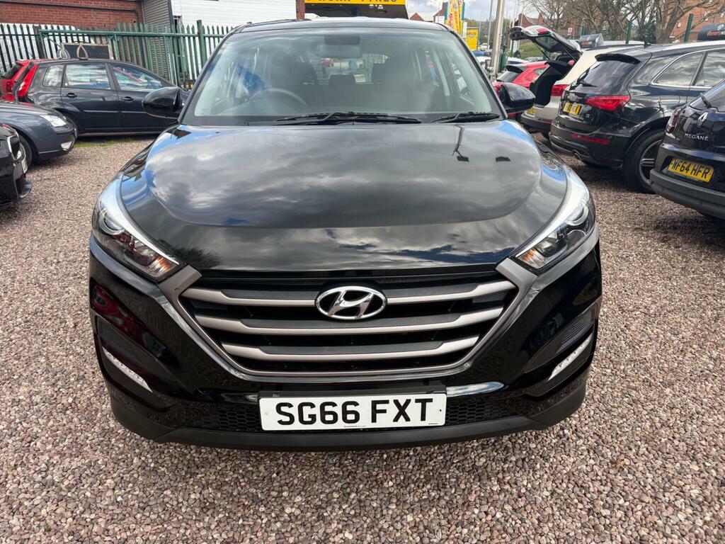 Hyundai Tucson 1.6 Gdi Blue Drive S Euro 6 S S SG66FXT Black #2