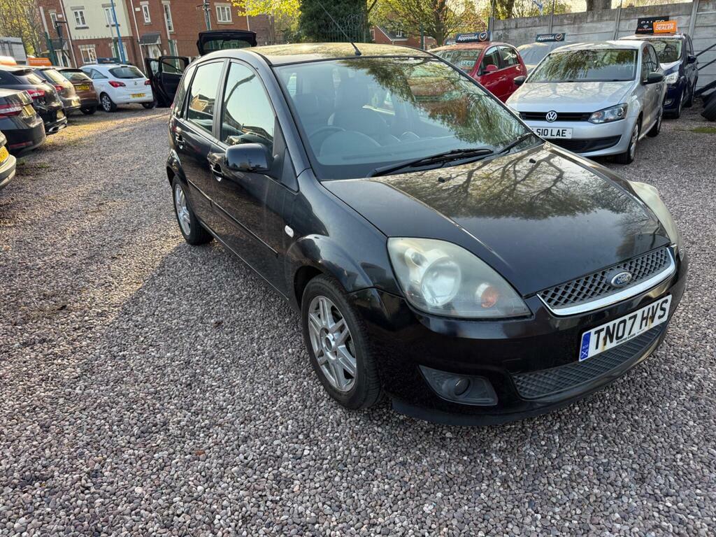 Ford Fiesta 1.4 Td Ghia TN07HVS Black #3