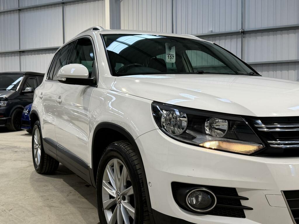 Volkswagen Tiguan 2.0 Tdi Bluemotion Tech Se Suv 2 VK13KBO White #2
