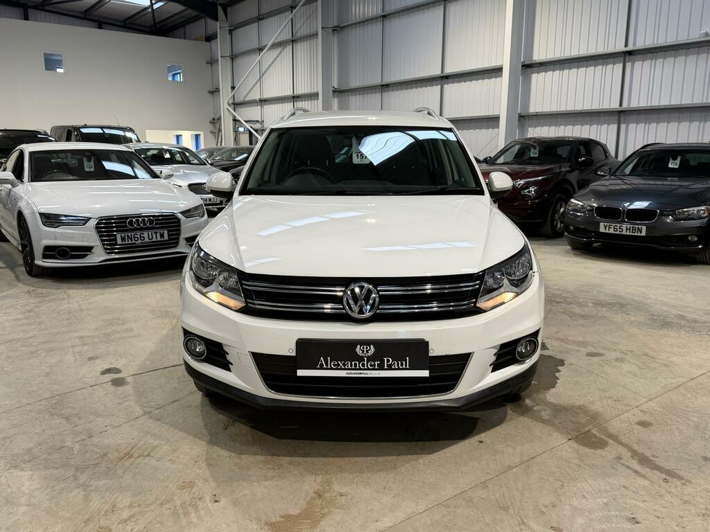 Volkswagen Tiguan 2.0 Tdi Bluemotion Tech Se Suv 2 VK13KBO White #3