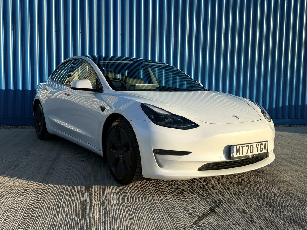 Tesla Model 3 Dual Motor Long Range Saloon 4 White