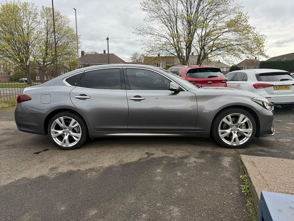 Infiniti Q70 Sport Tech D Grey #4