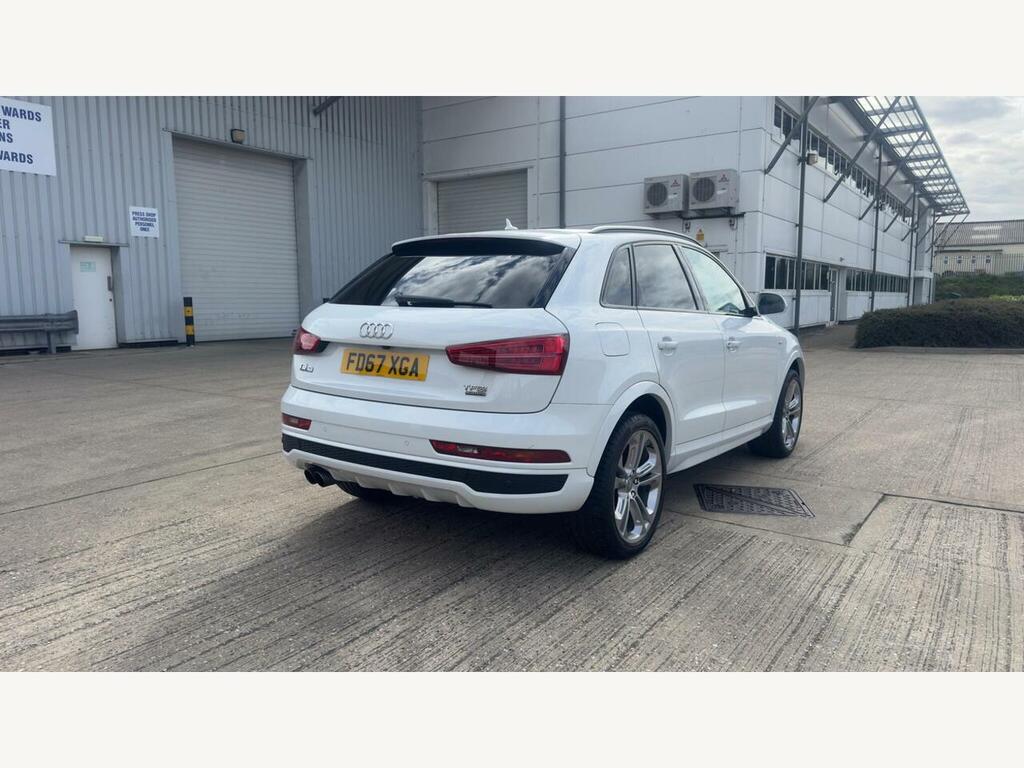 Audi Q3 Petrol FD67XGA #6