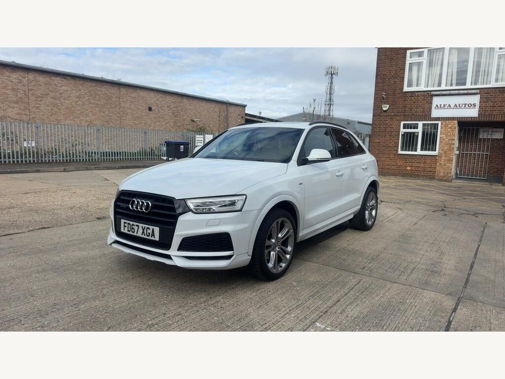 Audi Q3 Petrol FD67XGA #3