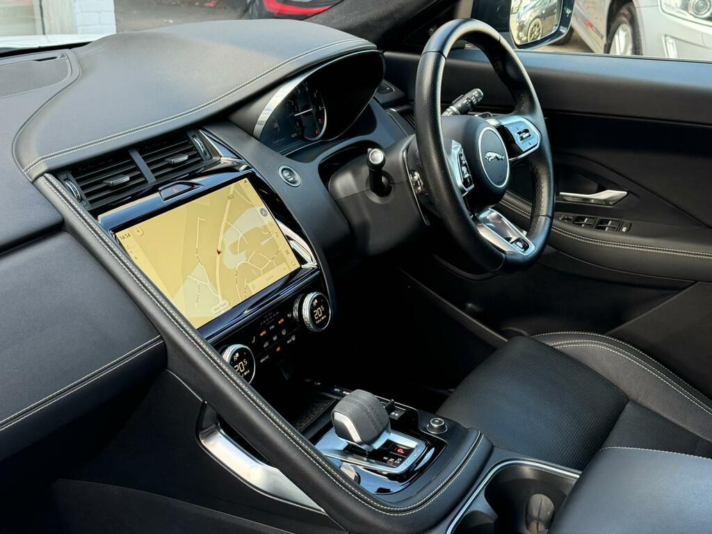 Jaguar E-Pace 1.5 P300e 11.5Kwh R-dynamic Black Awd Euro 6 SR23NLC White #5