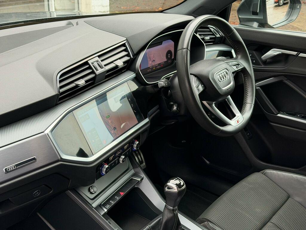 Audi Q3 1.5 Tfsi Cod 35 S Line Euro 6 Ss SV69URW Grey #5