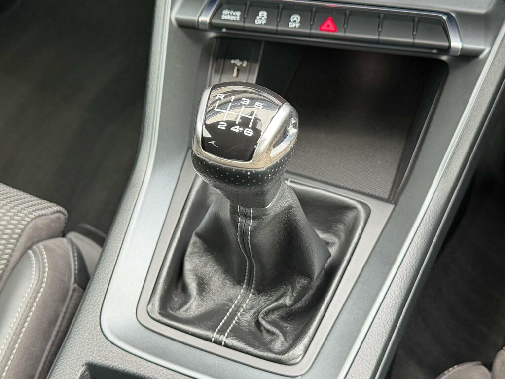 Audi Q3 1.5 Tfsi Cod 35 S Line Euro 6 Ss SV69URW Grey #6