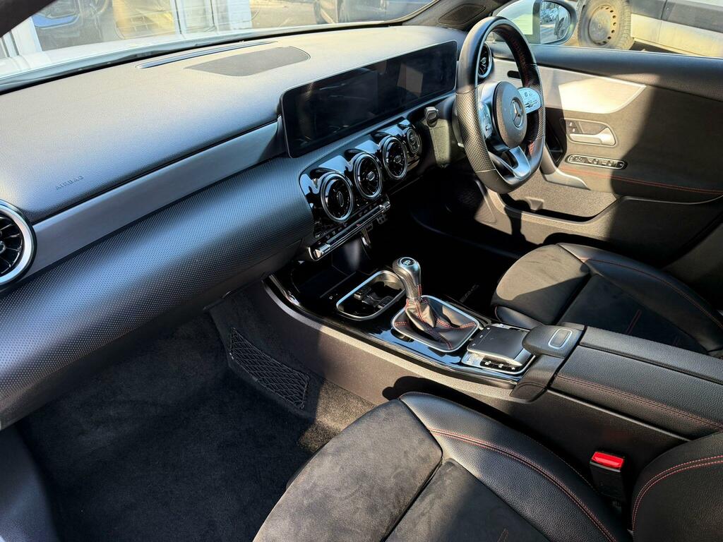 Mercedes-Benz A Class 1.3 A200 Amg Line Executive Euro 6 Ss ML69SSU White #5