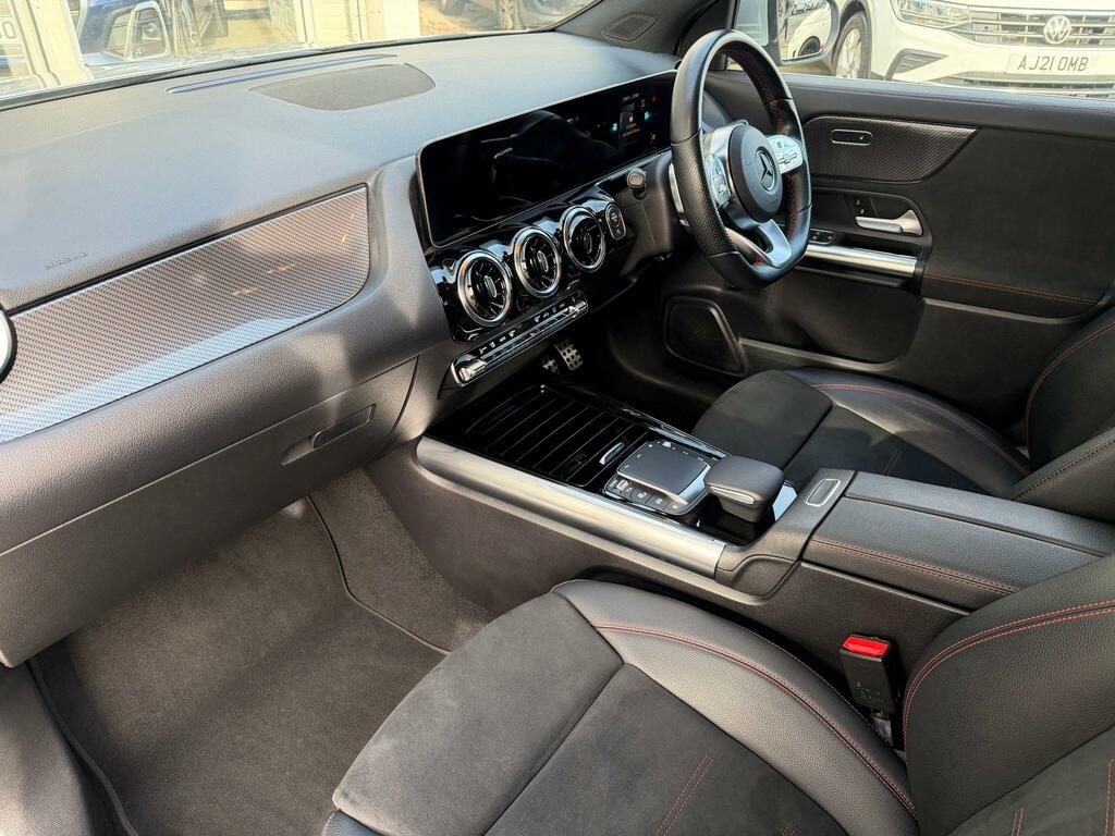 Mercedes-Benz GLA Class 1.3 Gla200 Amg Line Executive Suv 7G- KS20ZWE Silver #5