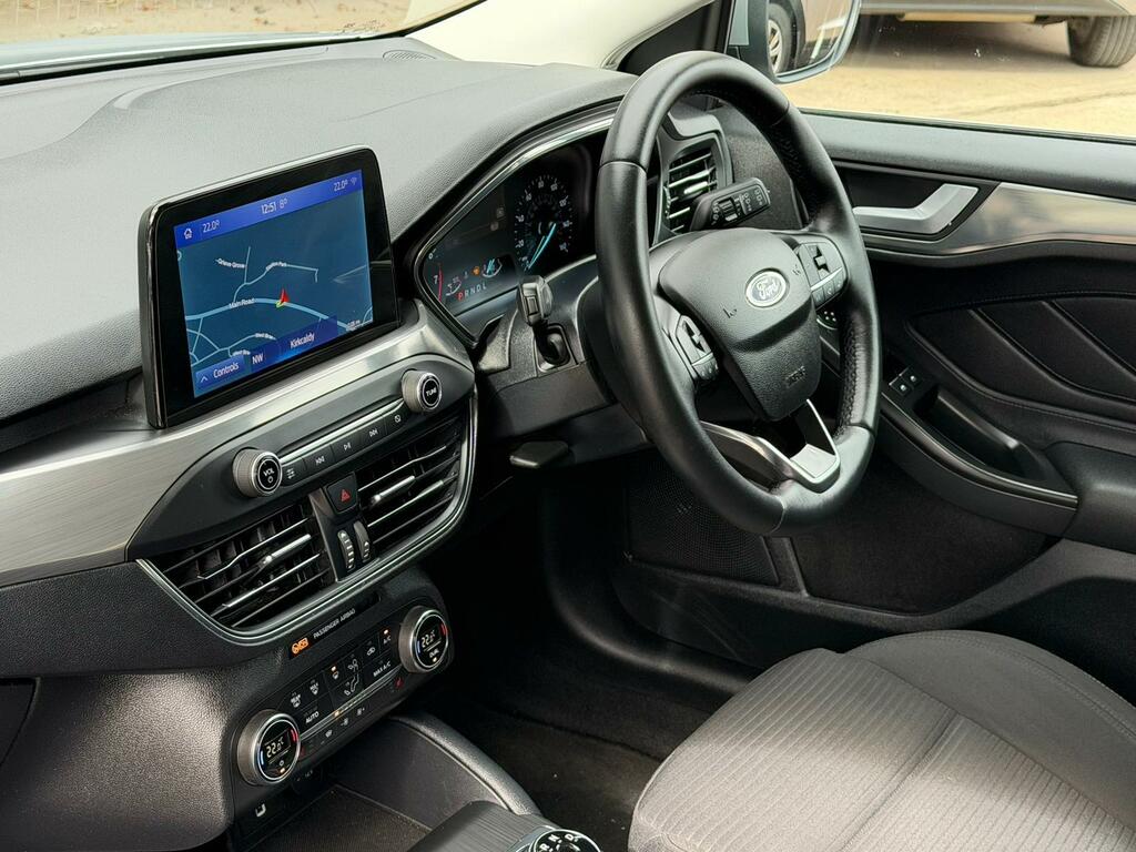 Ford Focus 1.0T Ecoboost Titanium Euro 6 Ss Silver #4