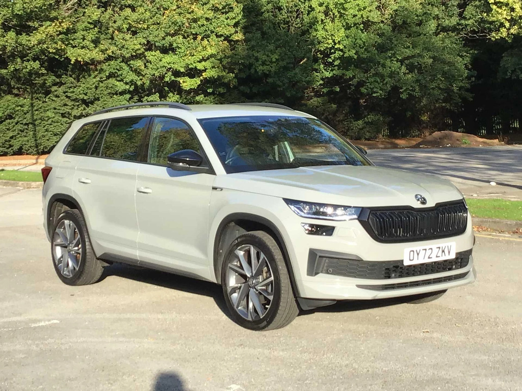 Skoda Kodiaq Sportline Tsi S-a OY72ZKV Grey