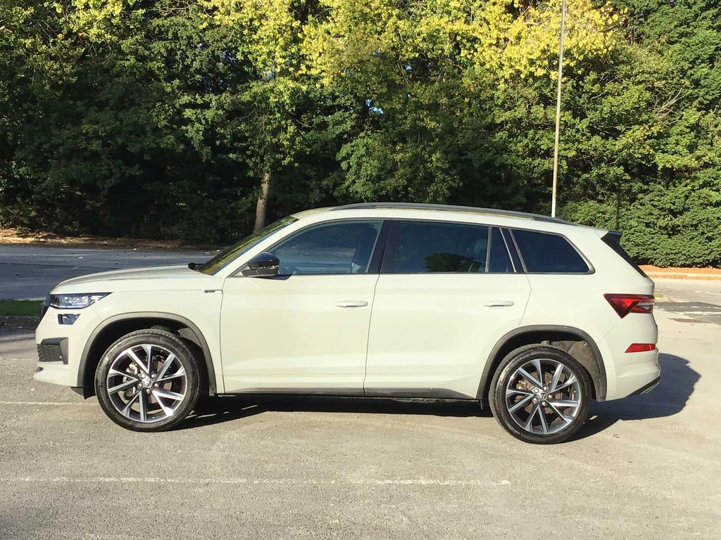 Skoda Kodiaq Sportline Tsi S-a OY72ZKV Grey #4
