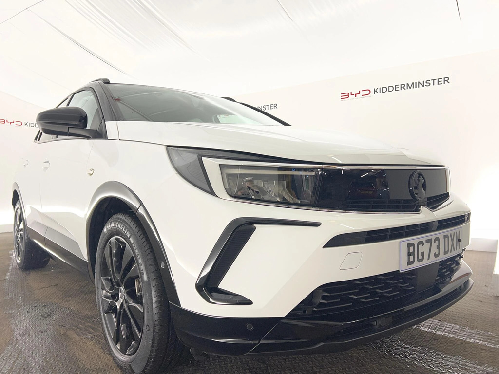 Vauxhall Grandland 1.6 14.2Kwh Gs Euro 6 Ss White