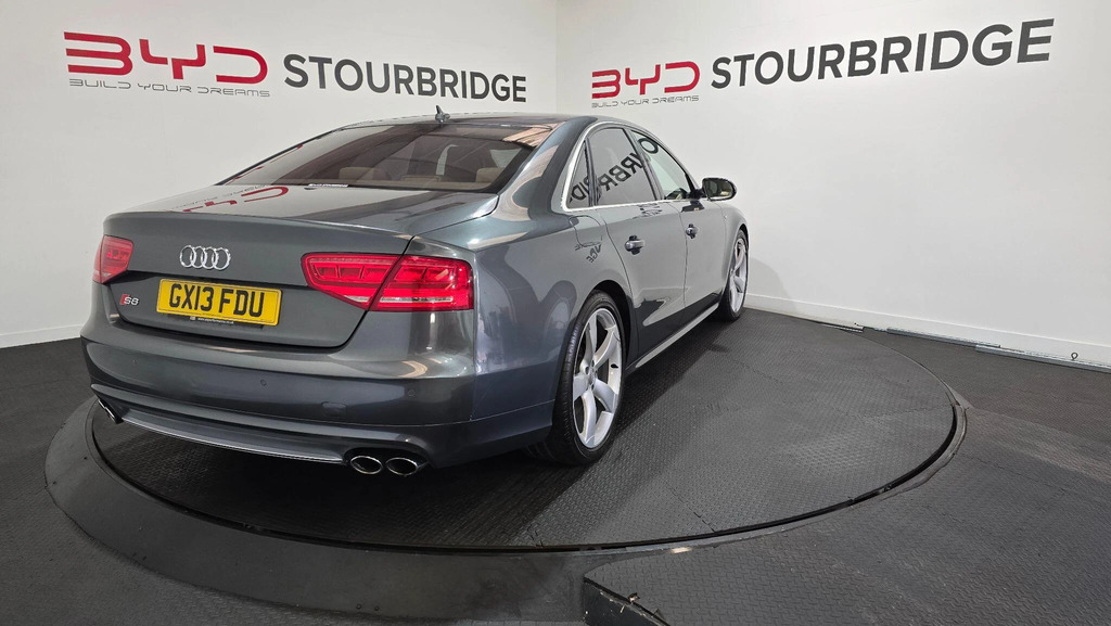 Audi S8 S8 White #15