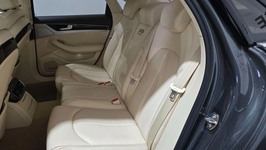 Audi S8 S8 White #19