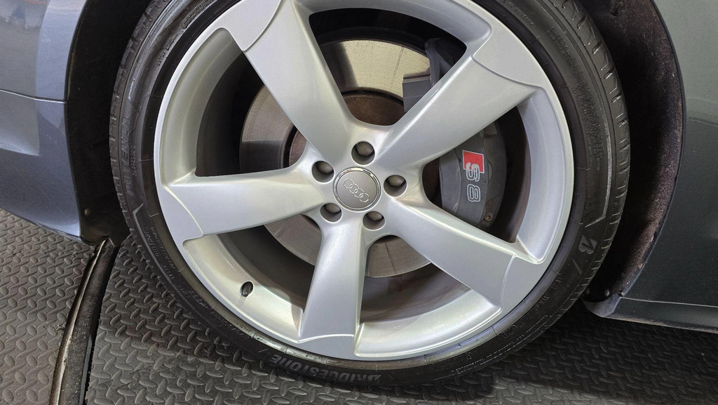 Audi S8 S8 White #34