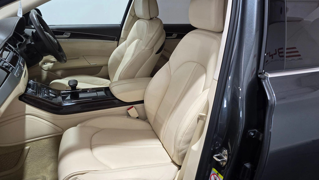 Audi S8 S8 White #43