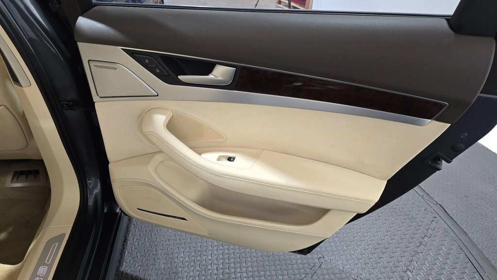 Audi S8 S8 White #29