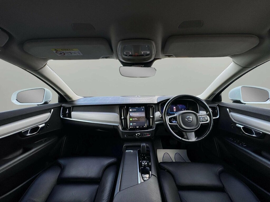 Volvo V90 2.0 B4 Mhev Momentum Estate Hybrid CX22ARO White #4