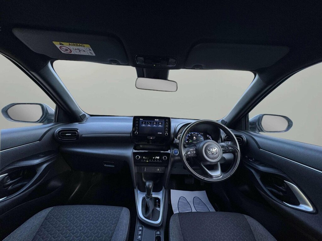 Toyota Yaris Cross 1.5 Vvt-h Design E-cvt Euro 6 Ss CV23XGO White #4