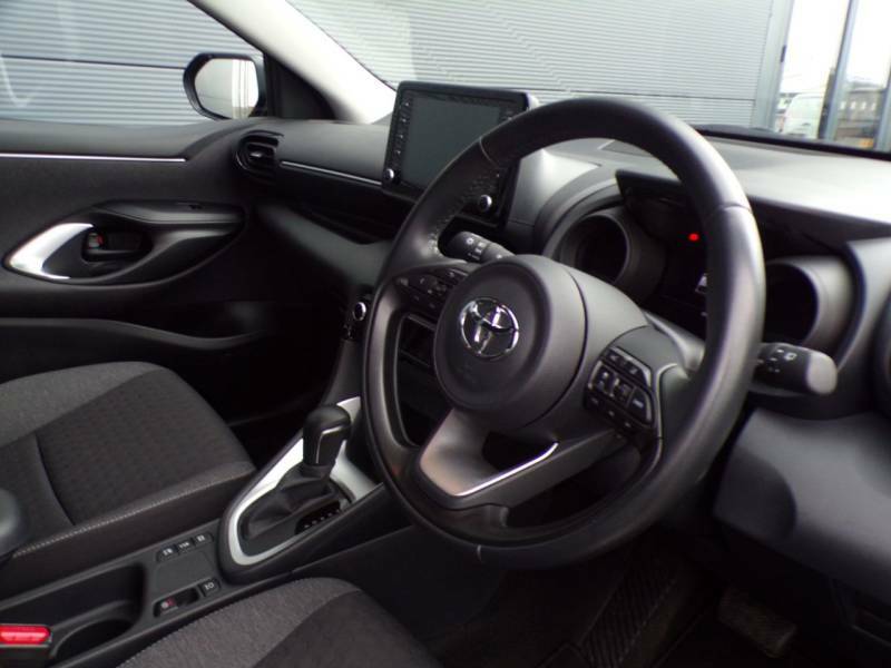 Toyota Yaris Design Hev Cvt - 2022 Nd22yjw ND22YJW Grey #2
