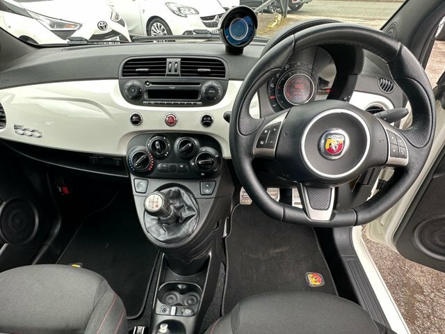 Abarth 500 1.4 T-jet Hatchback Euro 5 135 White #3