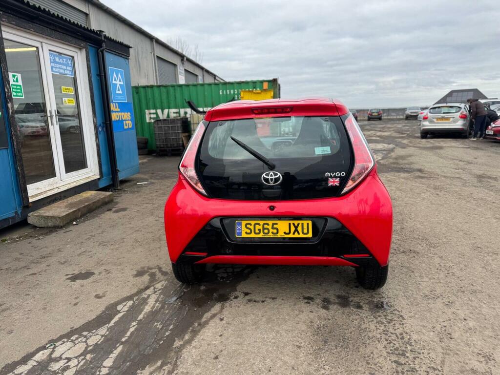 Toyota Aygo Hatchback 1.0 Vvt-i X-pression X-wave Euro 5 E SG65JXU Red #4