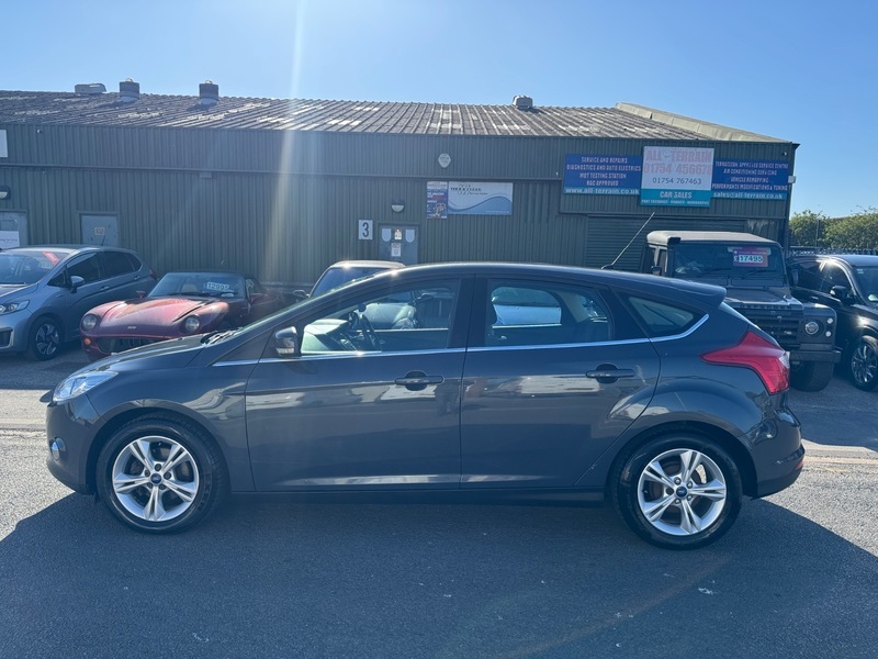Ford Focus Zetec Grey #3
