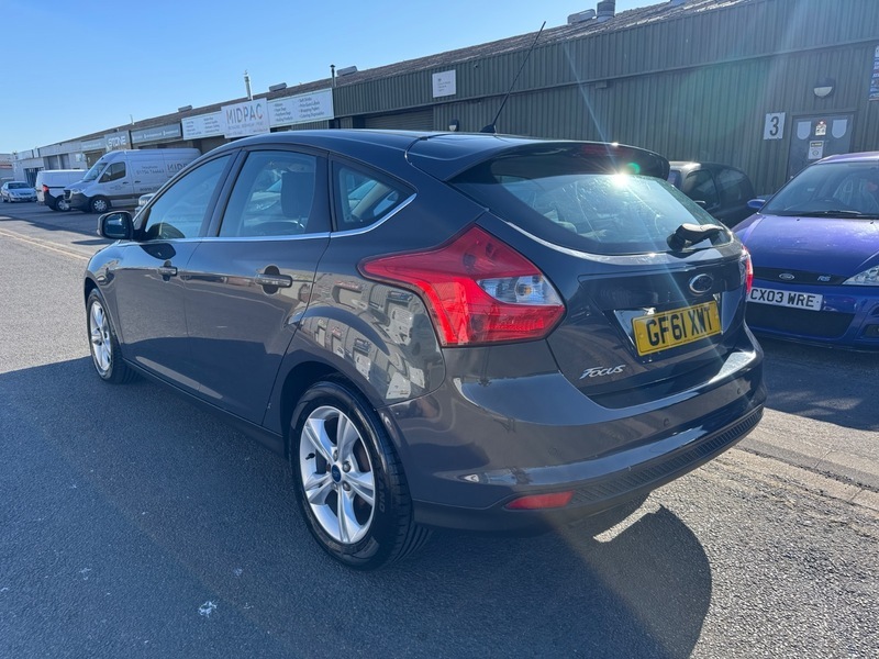 Ford Focus Zetec Grey #5