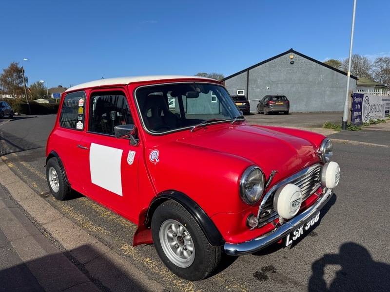Austin Seven Saloon White #2