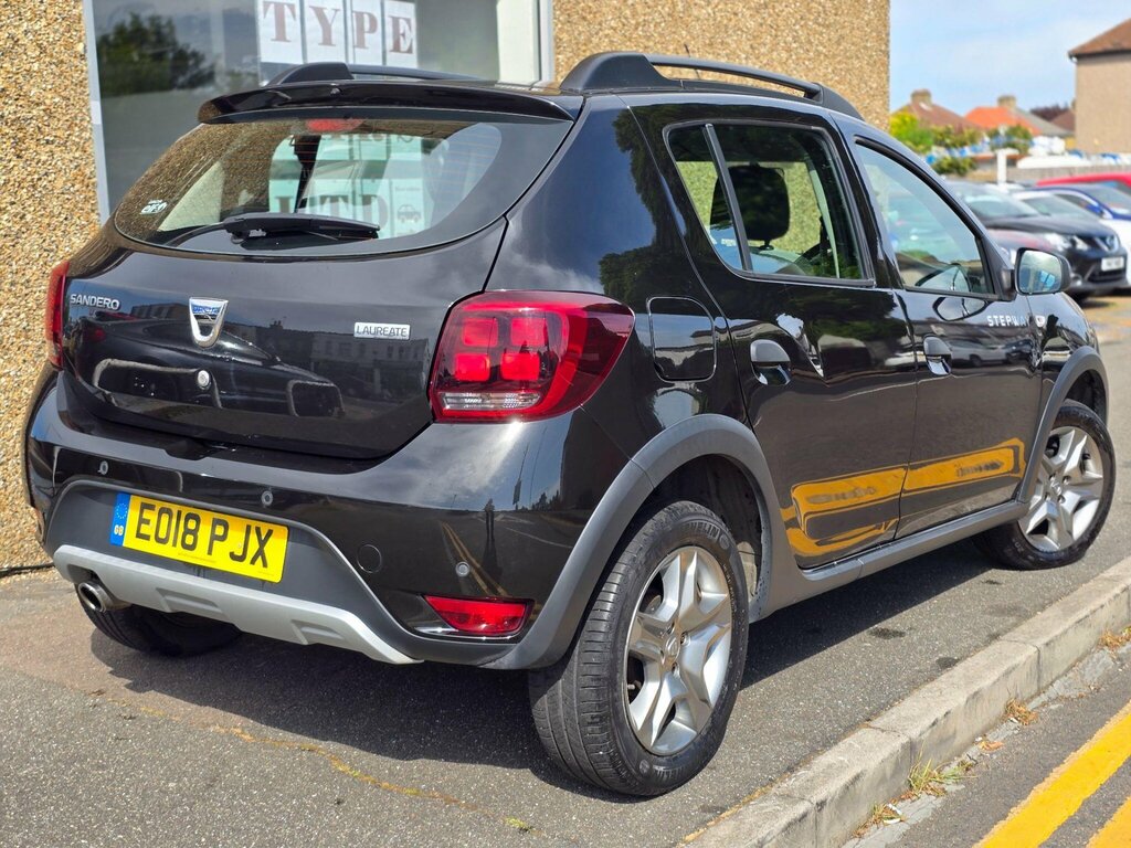 Dacia Sandero Stepway 0.9 Tce Laureate Euro 6 Ss Black #6