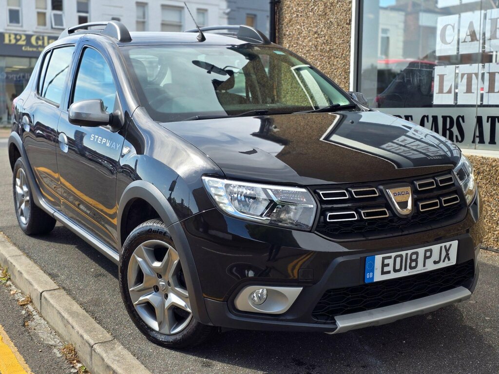 Dacia Sandero Stepway 0.9 Tce Laureate Euro 6 Ss Black