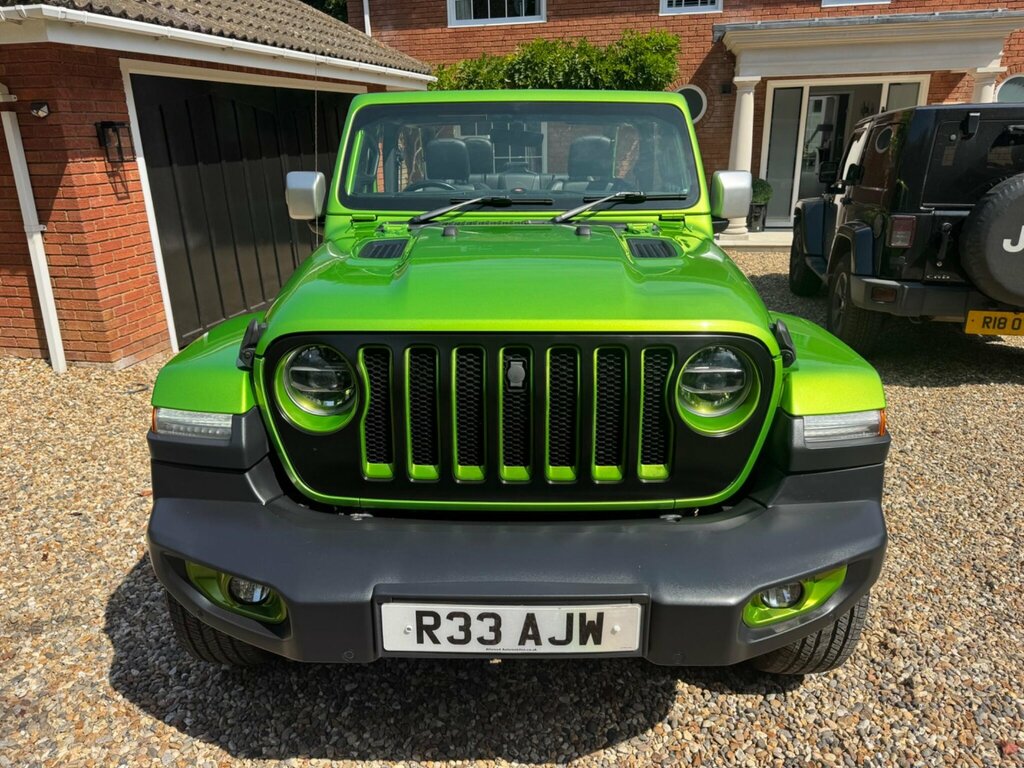 Jeep Wrangler Sahara Edition Green #3