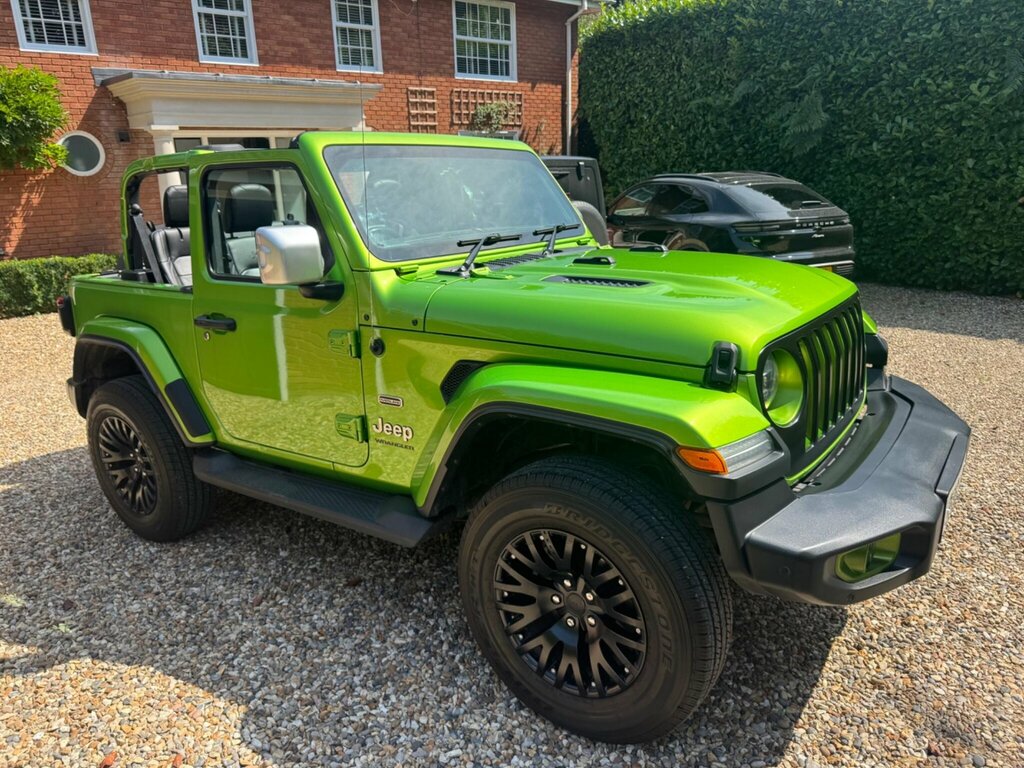 Jeep Wrangler Sahara Edition Green #1