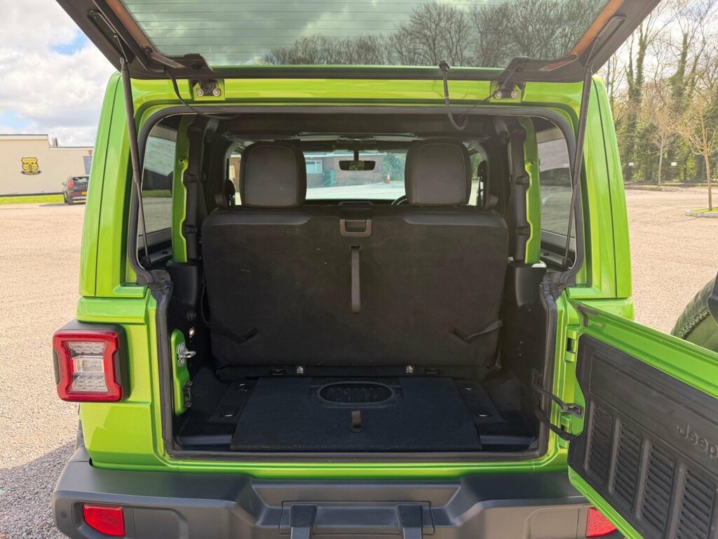 Jeep Wrangler Sahara Edition Green #35