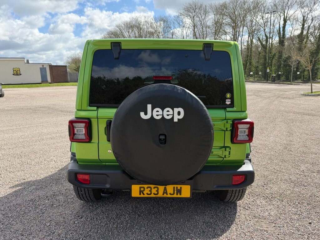 Jeep Wrangler Sahara Edition Green #15