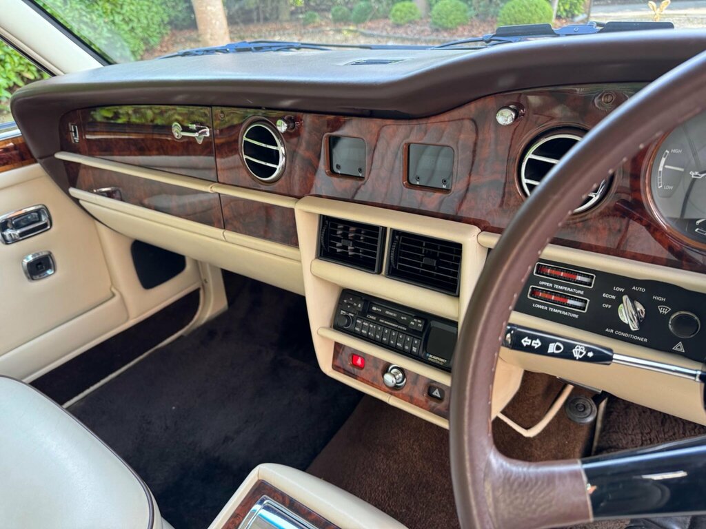 Rolls-Royce Silver Spirit Saloon Blue #9
