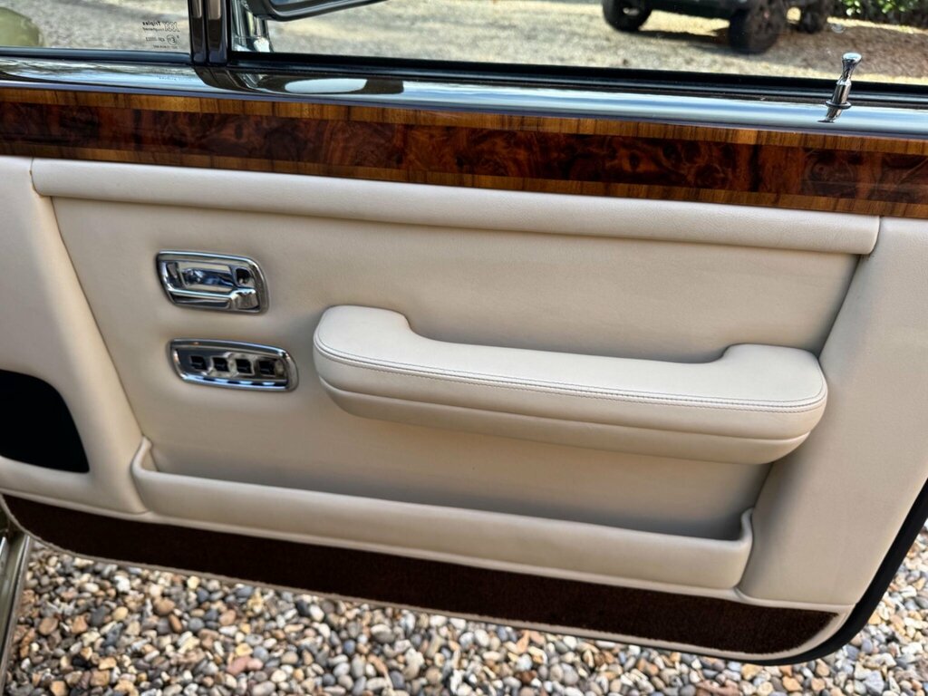 Rolls-Royce Silver Spirit Saloon Blue #13