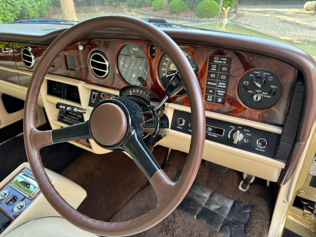 Rolls-Royce Silver Spirit Saloon Blue #8