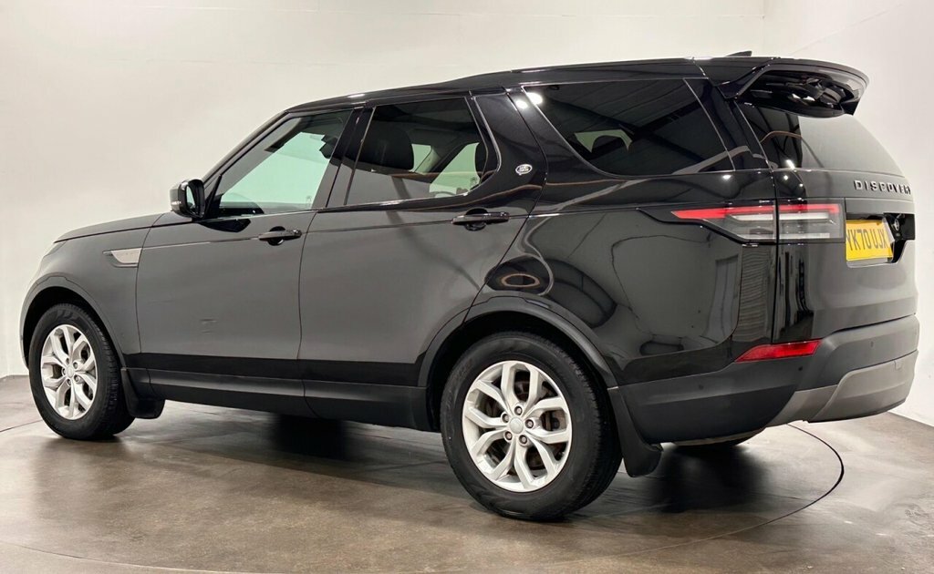 Land Rover Discovery 3L Se YK70UJX Black #4