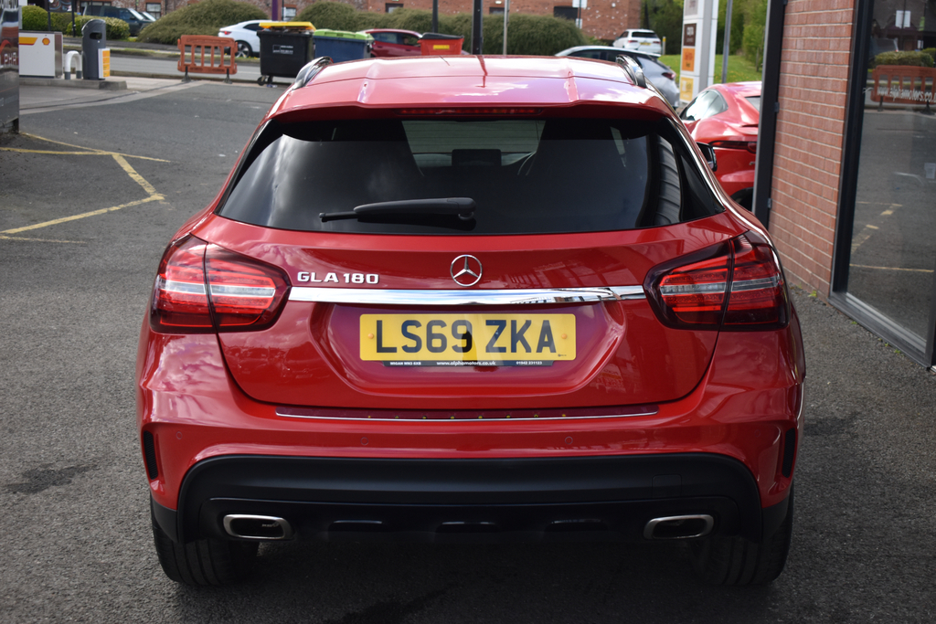 Mercedes-Benz GLA Class 1.6 Amg Line Edition Suv 7G-dct Euro 6 LS69ZKA  #6