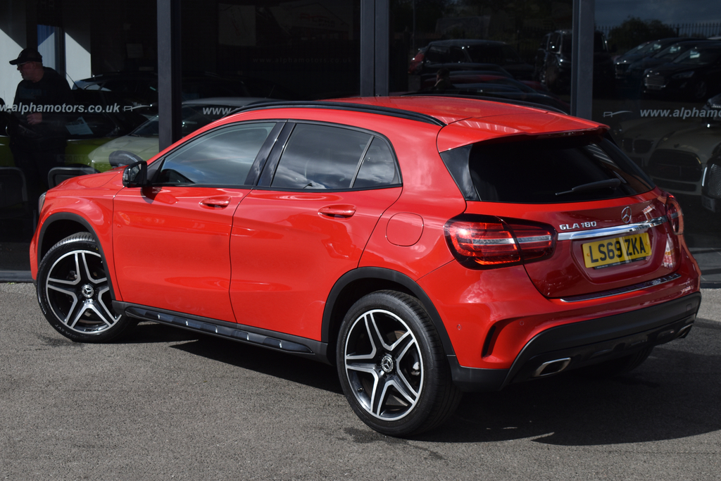 Mercedes-Benz GLA Class 1.6 Amg Line Edition Suv 7G-dct Euro 6 LS69ZKA  #2