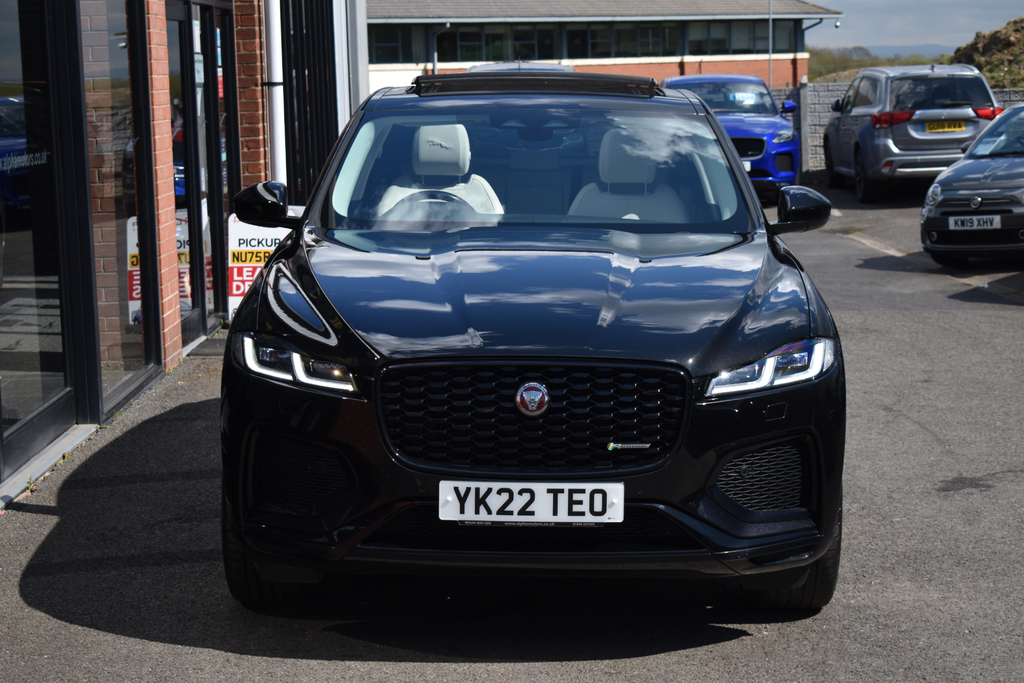 Jaguar F-Pace 2.0 D200 Mhev R-dynamic S Suv Awd YK22TEO #3