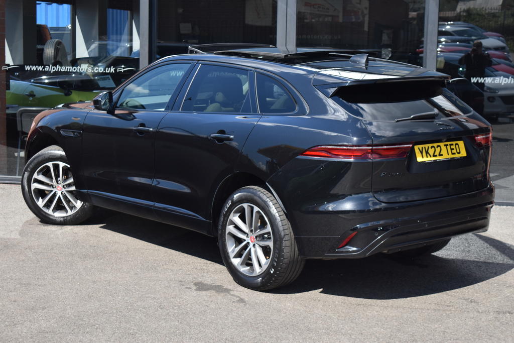 Jaguar F-Pace 2.0 D200 Mhev R-dynamic S Suv Awd YK22TEO #2